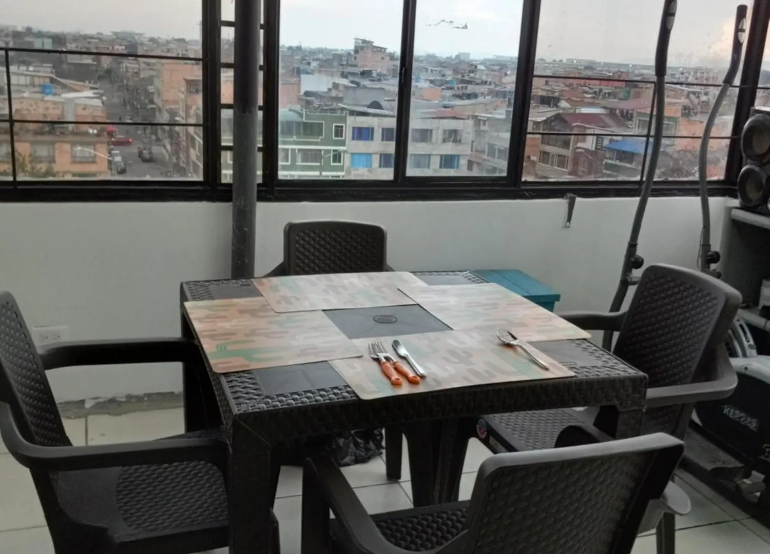 Appartement Cerca Al Aeropuerto, Toma De Fotos Huellas Visa Embajada Eeuu 700 Bogota Colombia