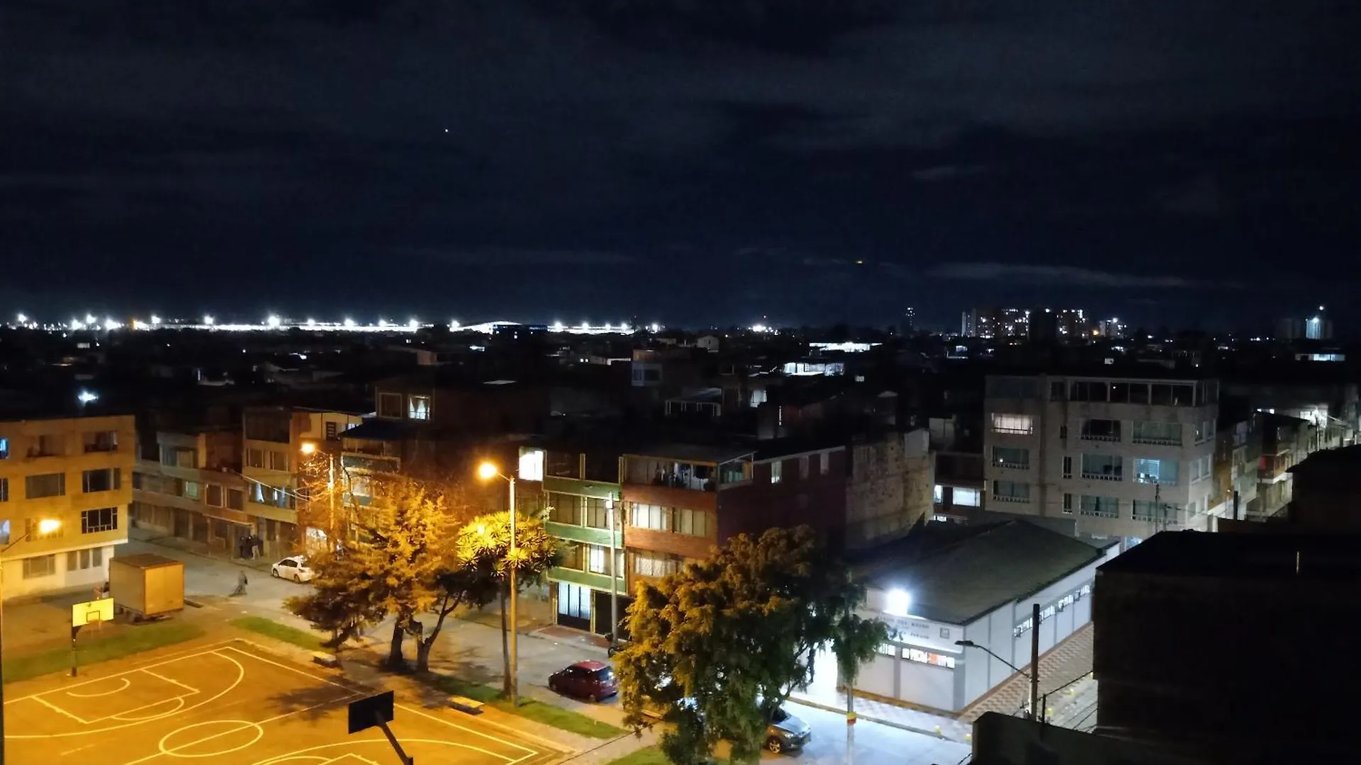 Cerca Al Aeropuerto, Toma De Fotos Huellas Visa Embajada Eeuu 700 Bogota 0*,  Colombia